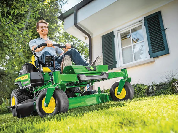 John Deere Z315E ZTrak Zero-Turn Lawn Mower 106.7cm 20 HP